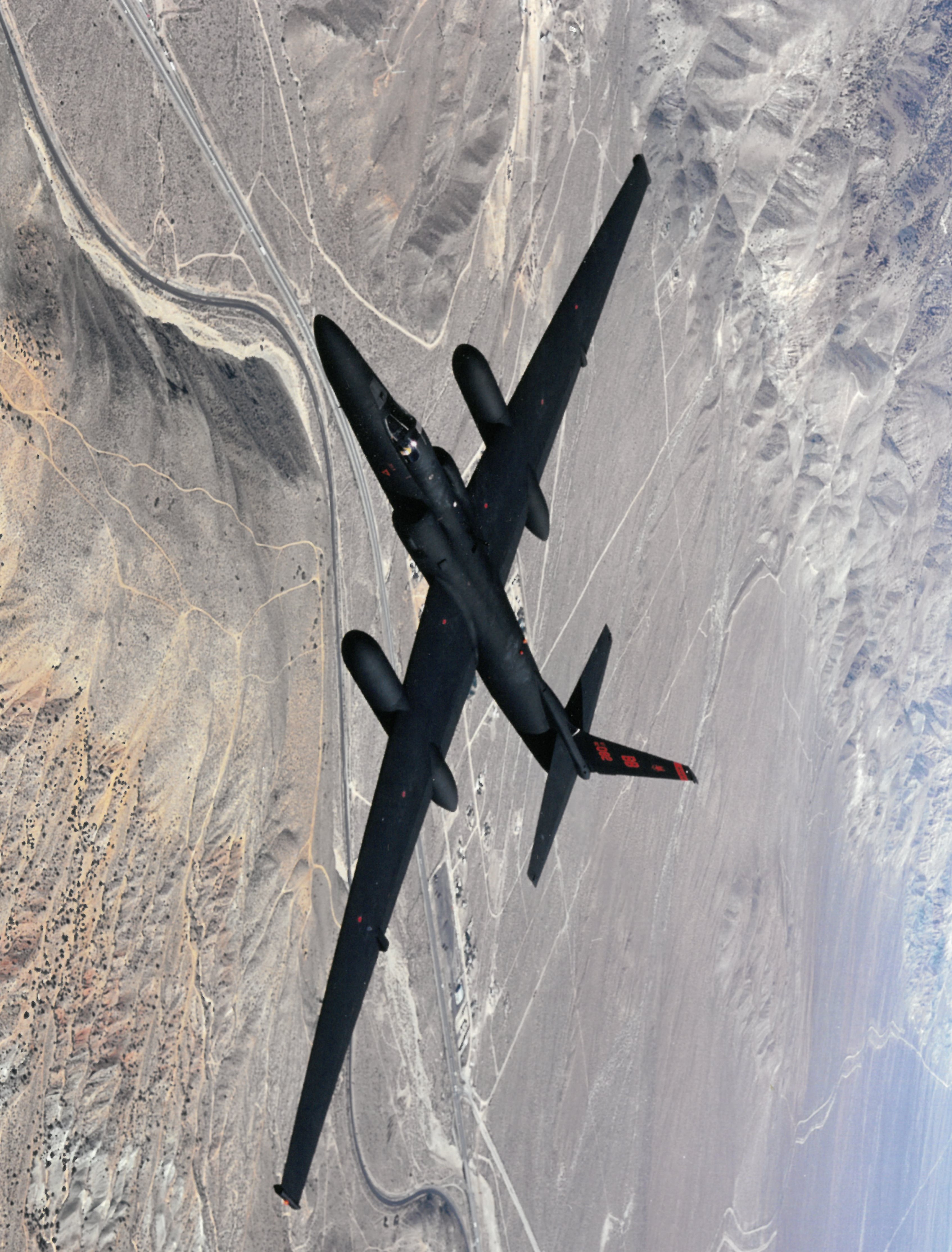 Un U-2 dans sa version ultime produite entre 1980 et 1989, ce qui donne 43 ann&eacute;es d&rsquo;&acirc;ge moyen pour chaque appareil ; 23 &eacute;tant encore en service. Pour surveiller l&rsquo;Iran dans le cadre de l&rsquo;op&eacute;ration Epic Fury, les avions op&egrave;rent depuis la Cr&ecirc;te. (&copy; Lockheed Martin)